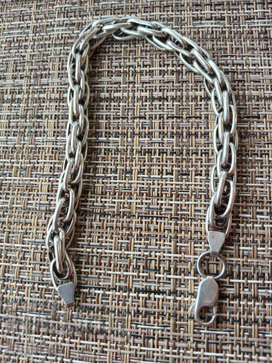 Сребърна гривна Сребърна гривна