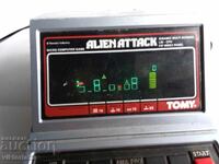 Παλιό παιδικό ηλεκτρονικό παιχνίδι LED από τη δεκαετία του 1980.