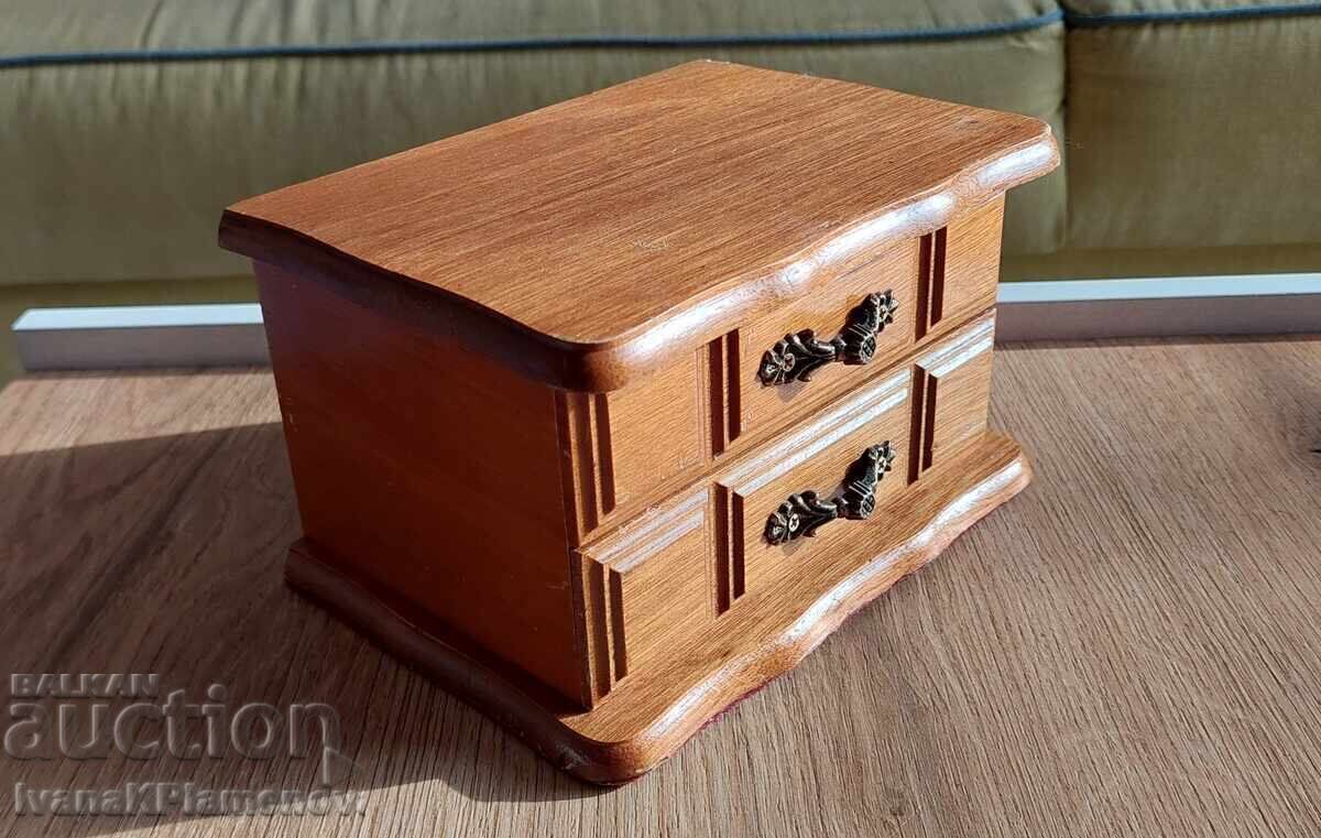 Musical wooden jewelry box for connoisseurs with price 45.00 BGN | € 23.01 Musical wooden jewelry box for connoisseurs with price 45.00 BGN | € 23.01