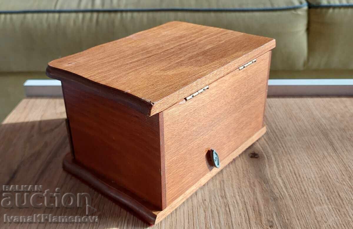 Musical wooden jewelry box for connoisseurs - 7