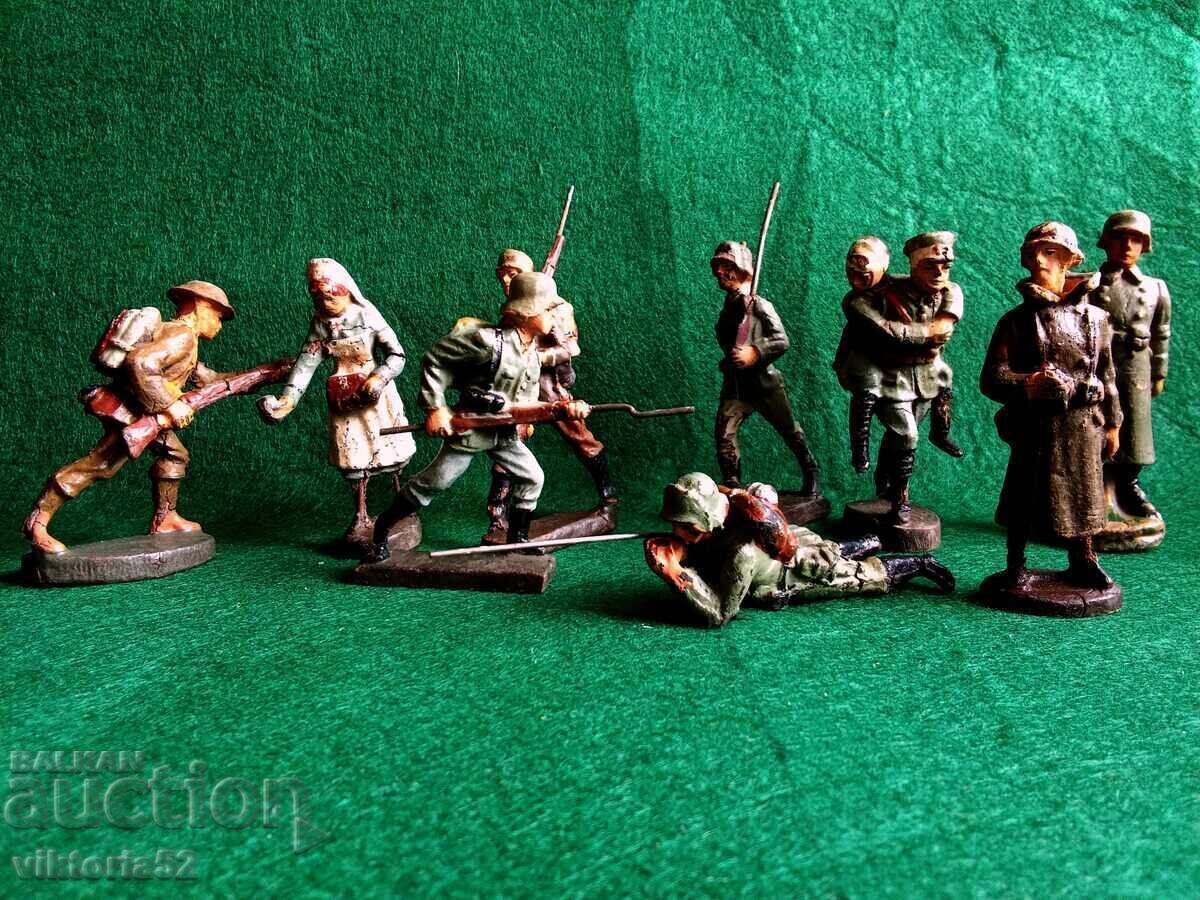 Old soldier figurines From the 1930s Elastolin Line