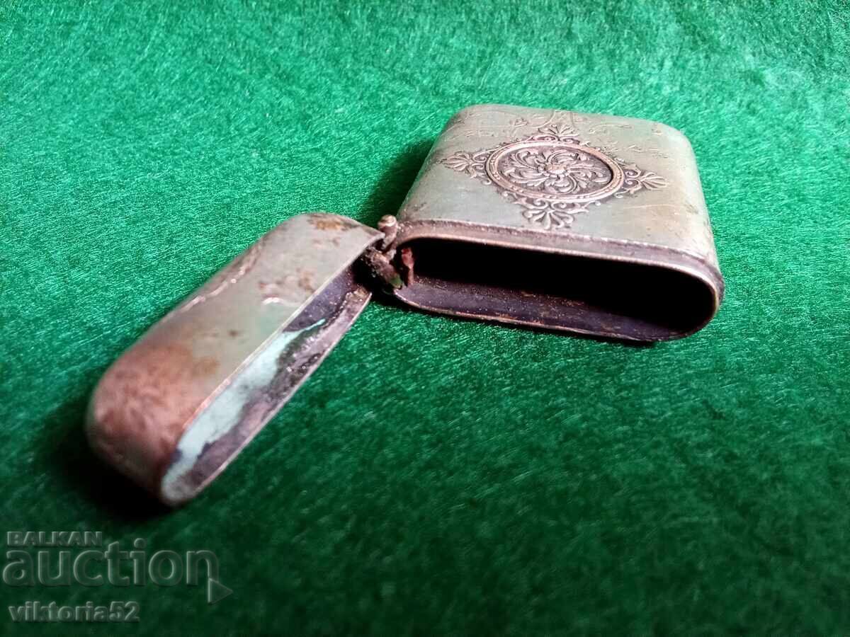 Livrarea Veche cutie de chibrituri victoriană din secolul al XIX-lea Livrarea Veche cutie de chibrituri victoriană din secolul al XIX-lea