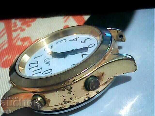 Delivery of very rare, interesting ladies' 4-seat sofa