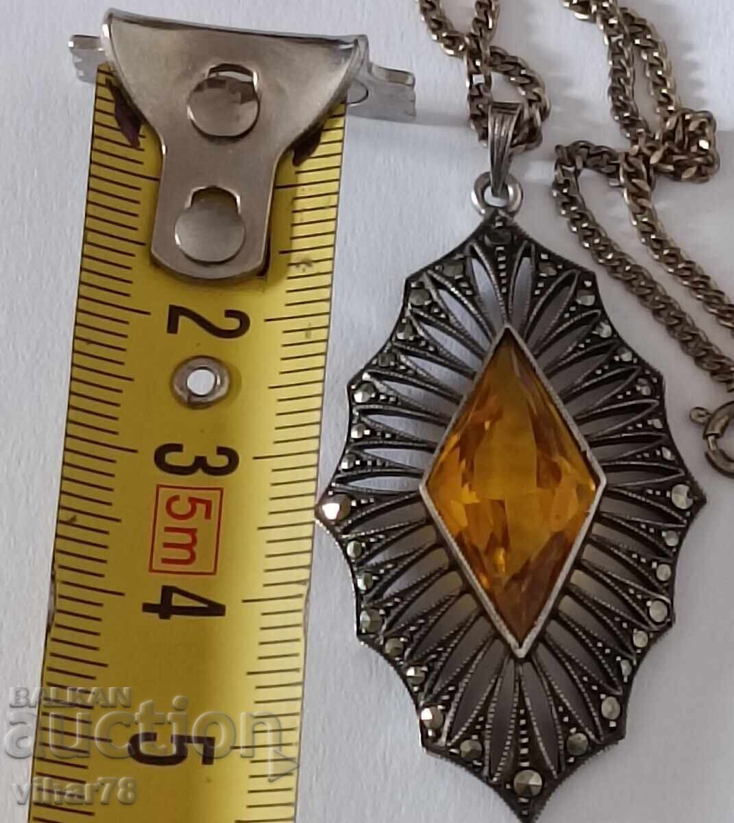 Auction OLD SILVER PENDANT WITH CHAIN Auction OLD SILVER PENDANT WITH CHAIN