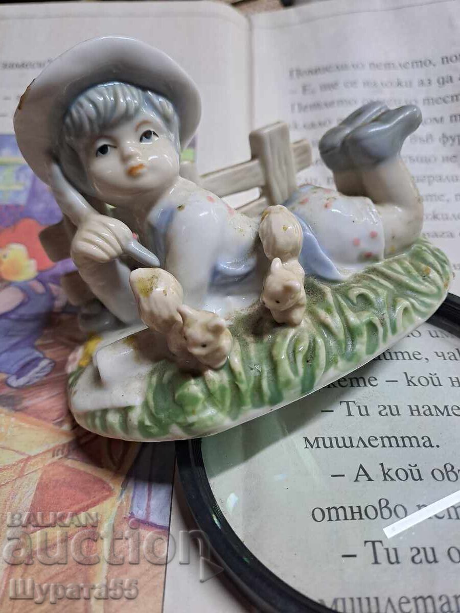 Порцелан фигура Порцелан фигура