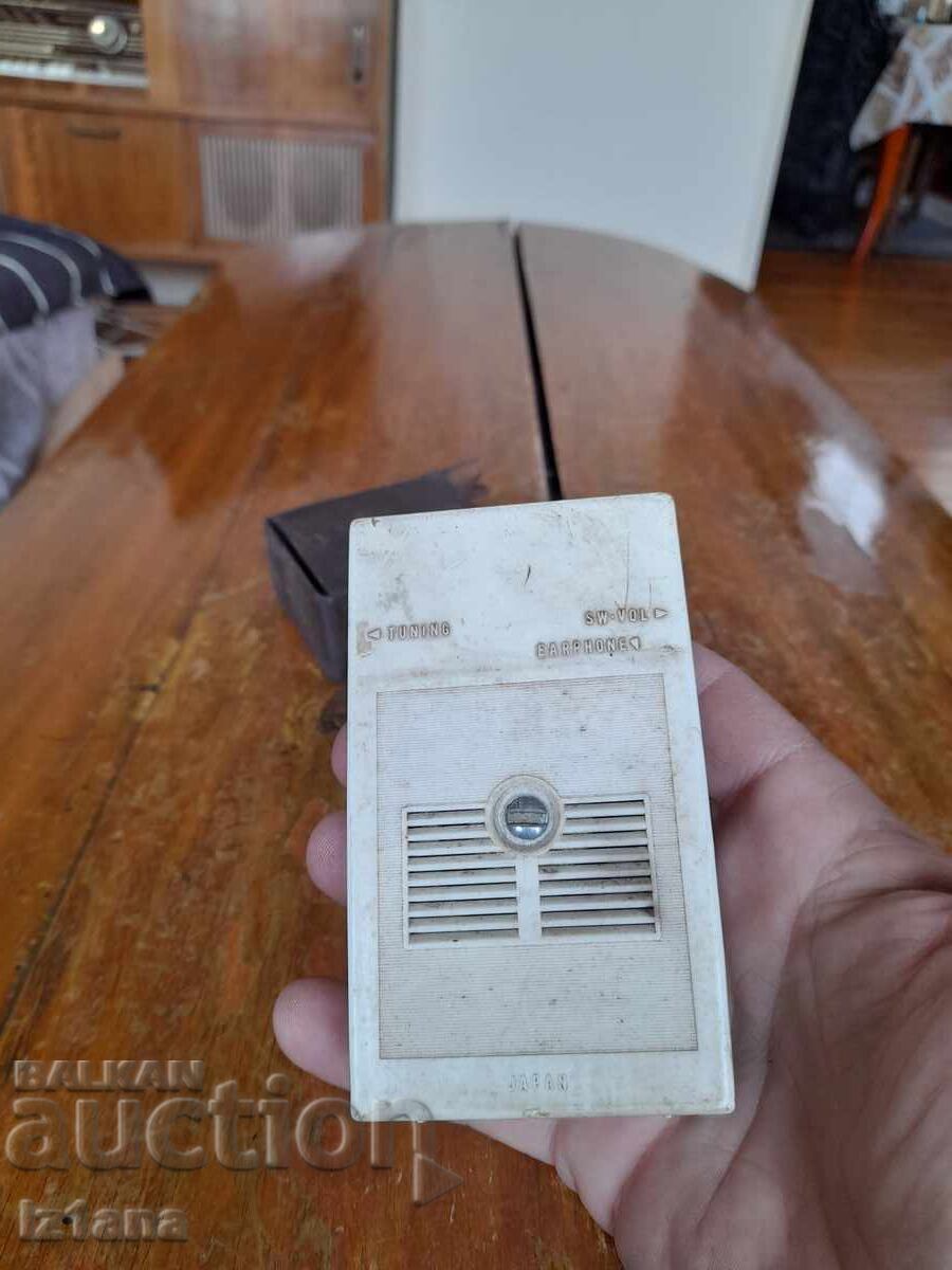 Delivery of Old radio, radio receiver SANYO Delivery of Old radio, radio receiver SANYO