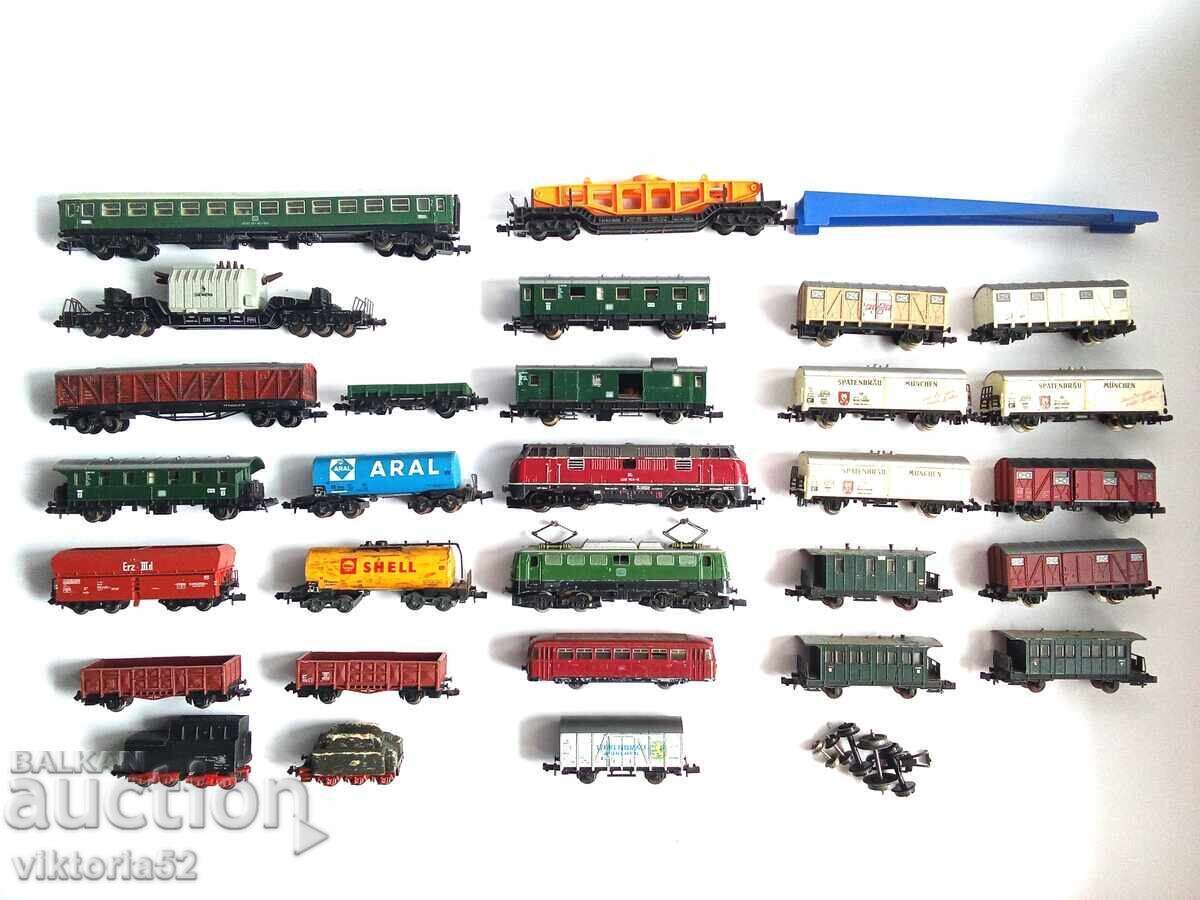 Auction  Old trains and wagons N scale