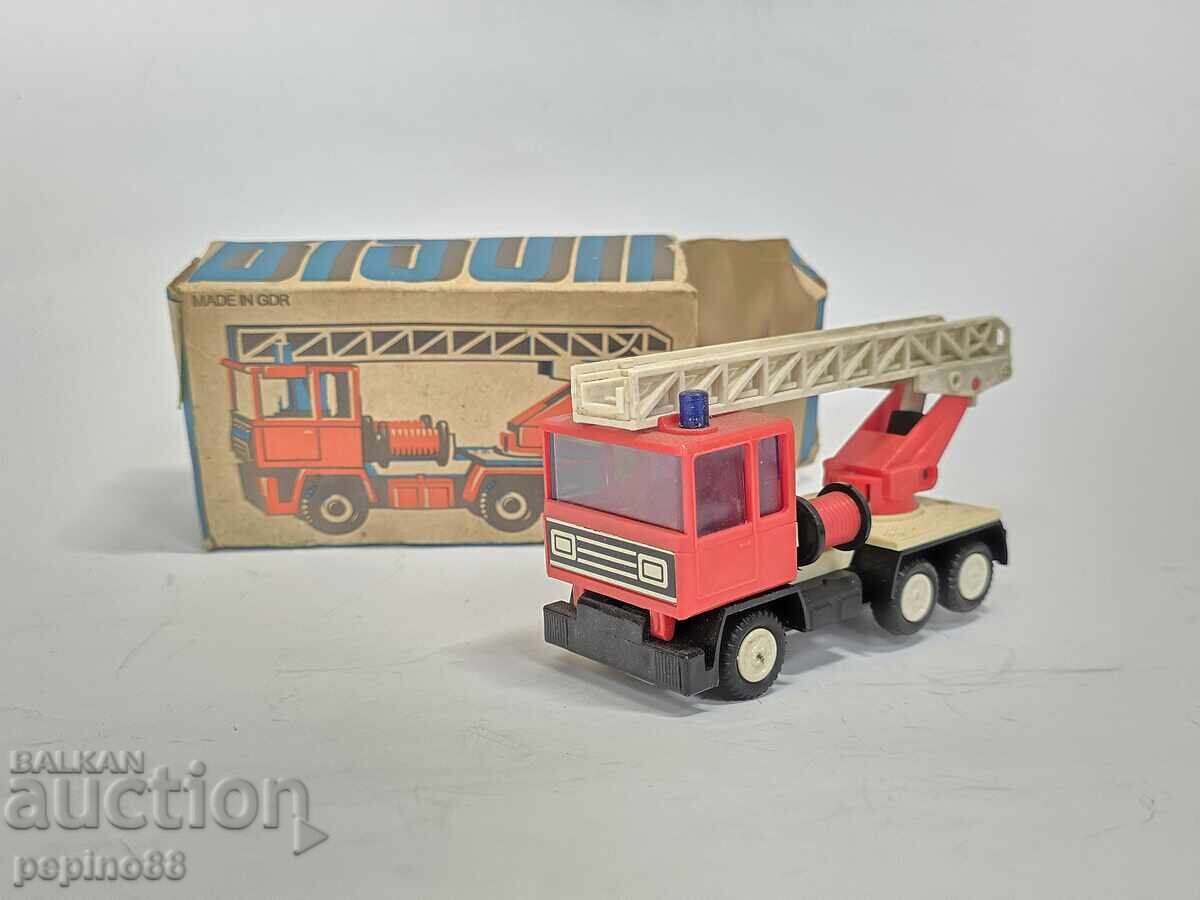 GDR BISON Old fire truck - 5 GDR BISON Old fire truck - 5