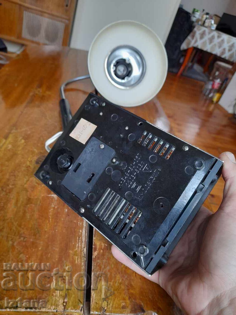 Delivery of Old lamp, clock Electronics