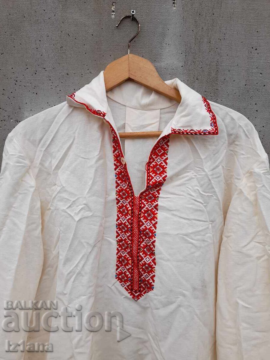 Old men's dress shirt with price 140.00 BGN | € 71.58 Old men's dress shirt with price 140.00 BGN | € 71.58