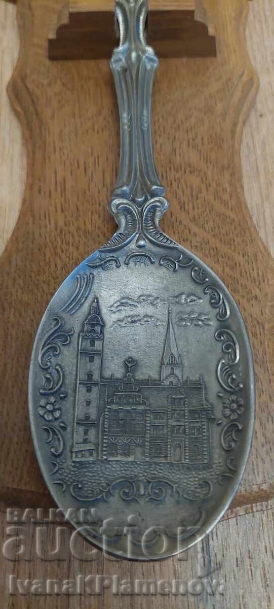 Souvenir for connoisseurs with price € 10.00 | 19.56 BGN