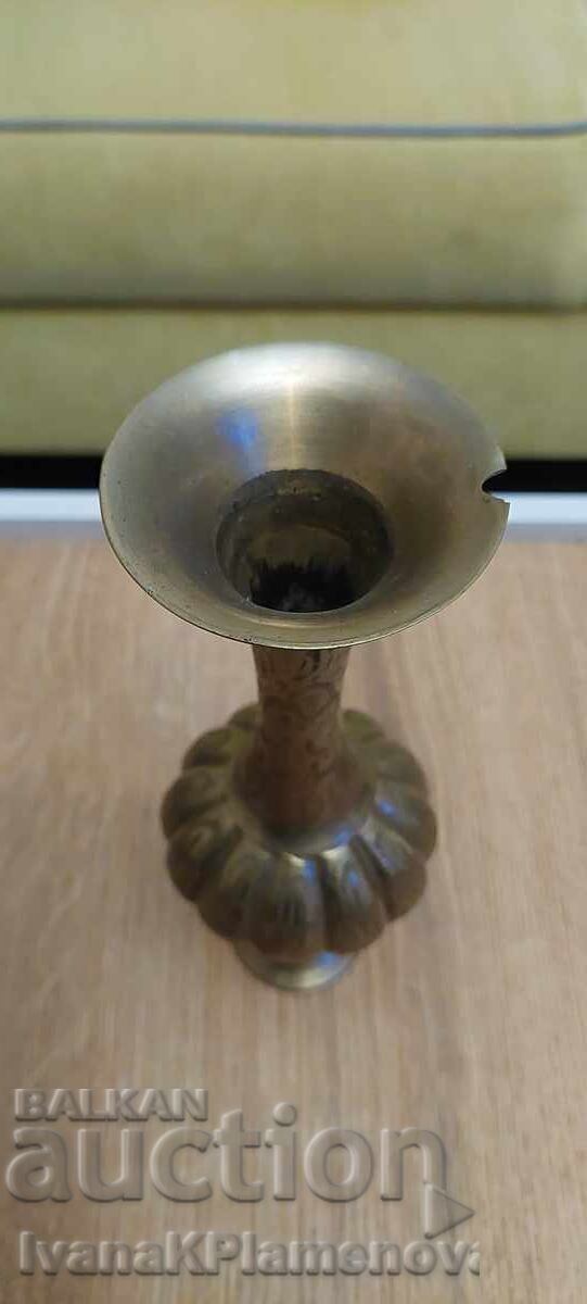 Vaza din alama pentru cunoscatori, inaltime 25cm - 6 Vaza din alama pentru cunoscatori, inaltime 25cm - 6