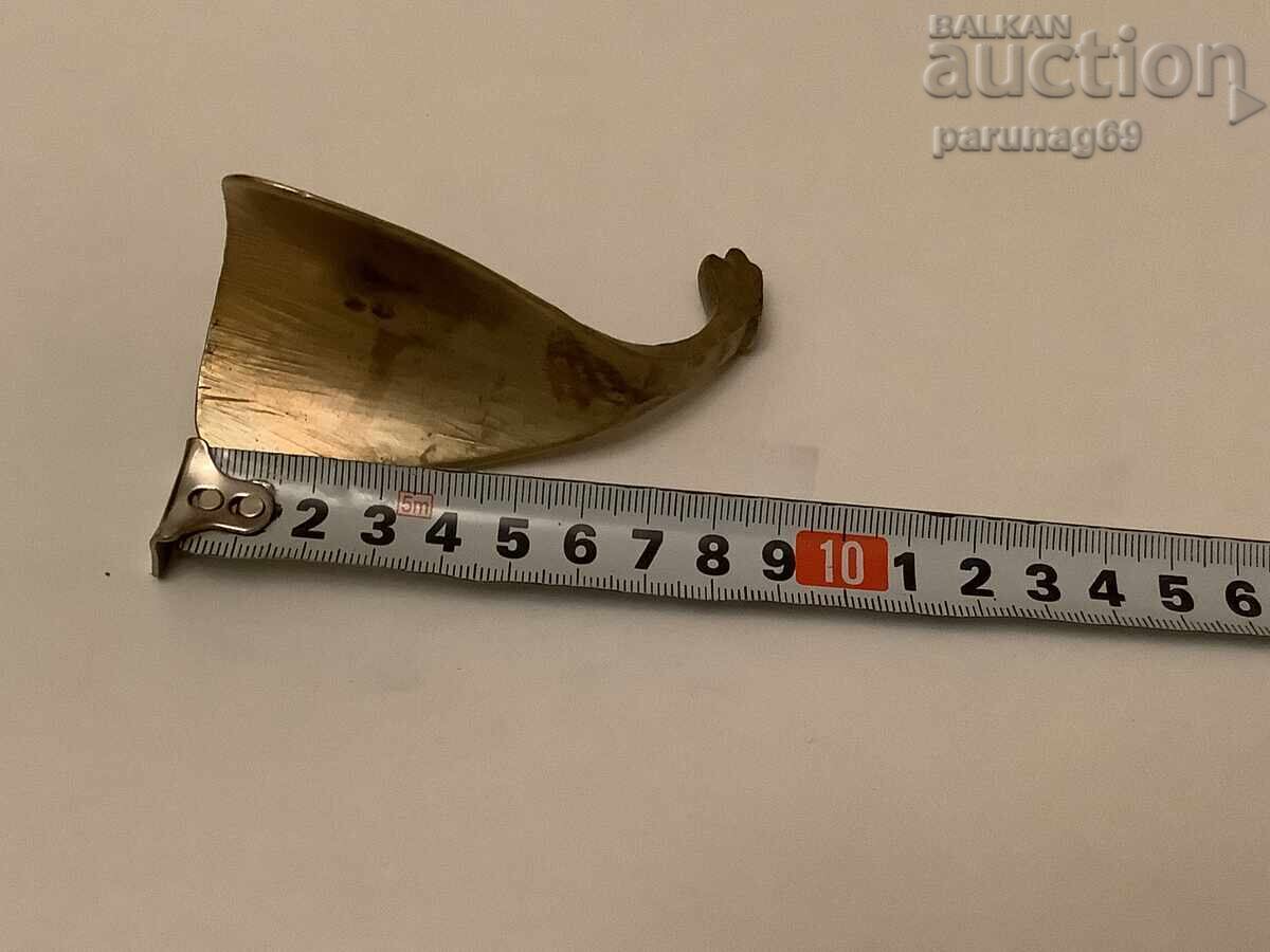 Auction Old Bronze Shoemaker from the late 19th century. Auction Old Bronze Shoemaker from the late 19th century.