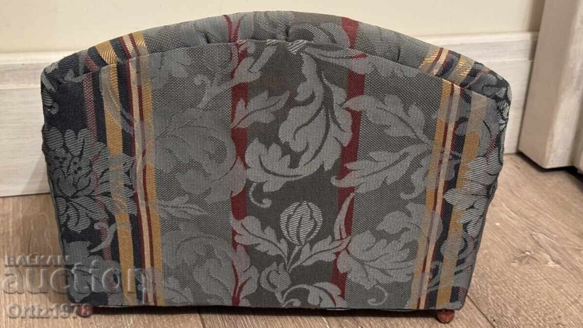 Auction Solid handmade doll sofa, 1.9kg Auction Solid handmade doll sofa, 1.9kg