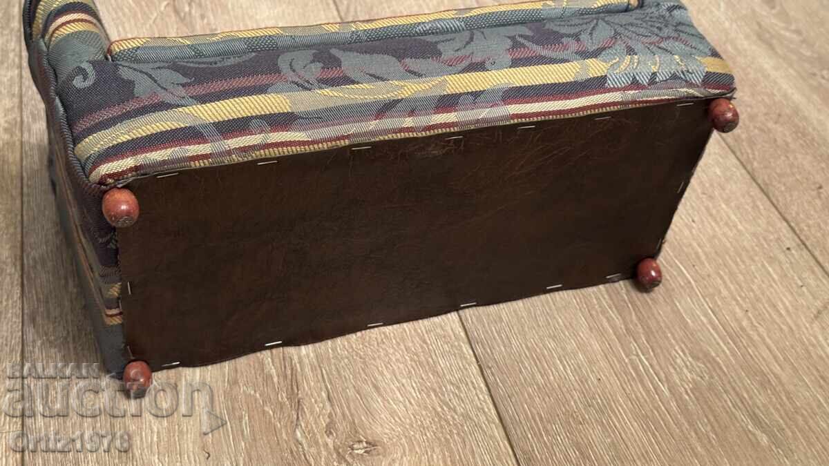 Solid handmade doll sofa, 1.9kg - 5 Solid handmade doll sofa, 1.9kg - 5