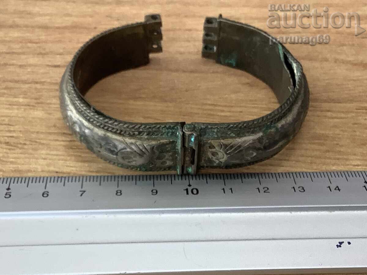 Delivery of Renaissance silver bracelet Sachan jewelry Ethnography Delivery of Renaissance silver bracelet Sachan jewelry Ethnography