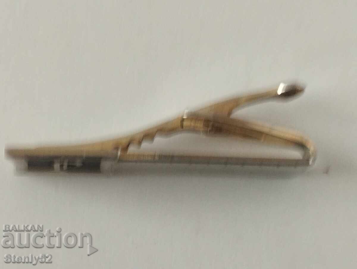 Παλιά καρφίτσα γραβάτας. με τιμή 10.00 BGN | € 5.11 Παλιά καρφίτσα γραβάτας. με τιμή 10.00 BGN | € 5.11