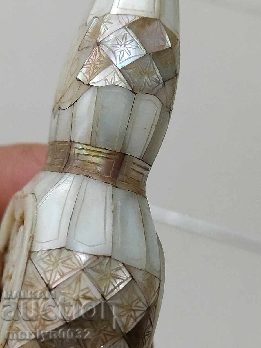 Mother-of-pearl perfume bottle of a hajiyka grandmother Jerusalem - 6 Mother-of-pearl perfume bottle of a hajiyka grandmother Jerusalem - 6