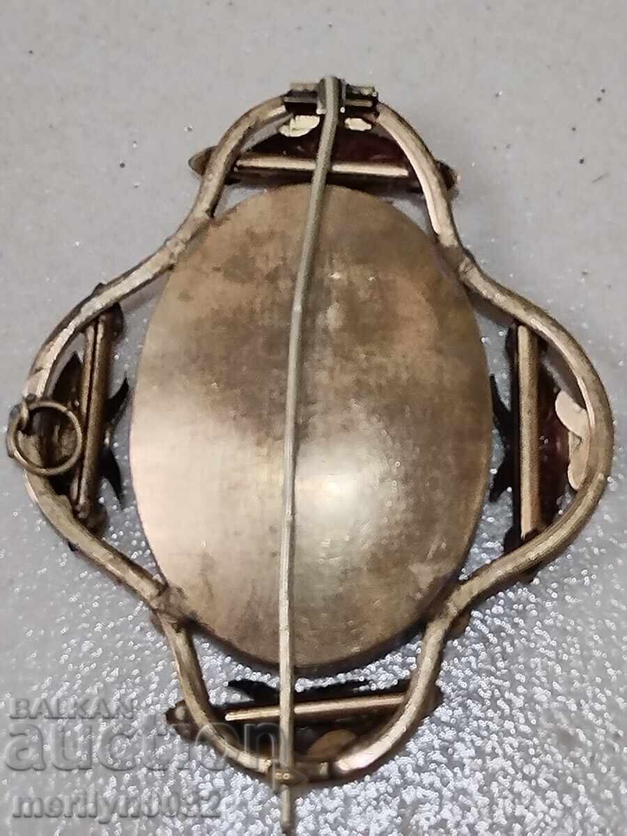 Auction  Mother-of-pearl gold-plated jewelry Holy Sepulchre brooch Panagia Kuna