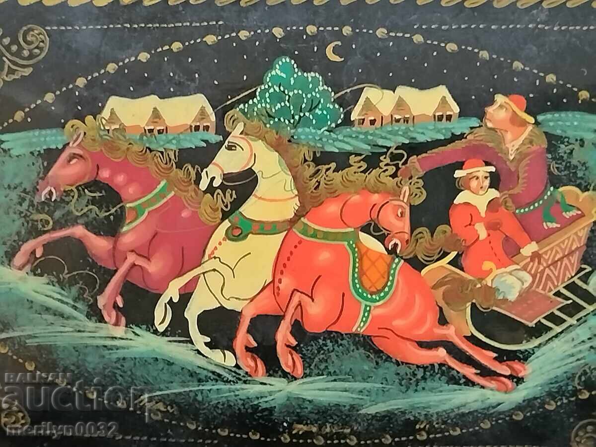 Wooden hand-painted jewelry box lacquer miniature