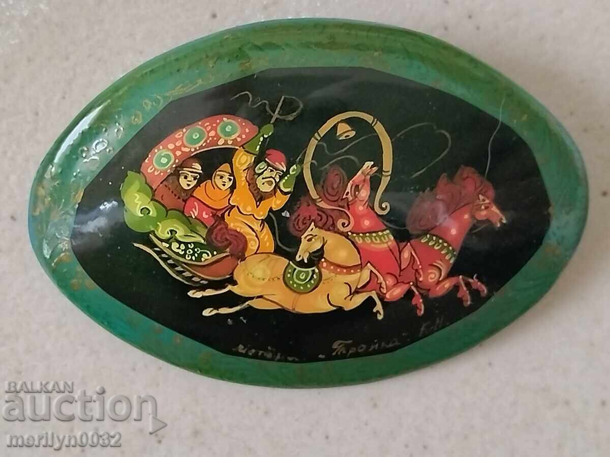 Стара брожка влакова гравюра СССР накит бижу Стара брожка влакова гравюра СССР накит бижу