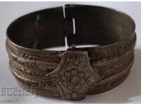 Стара възрожденска гривна