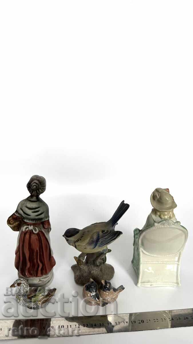 Auction Porcelain figures 5 pieces Auction Porcelain figures 5 pieces