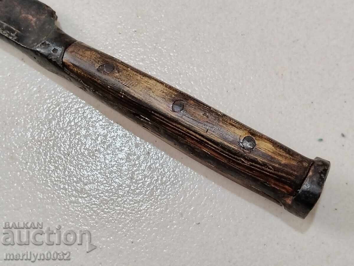 Old riot knife karakulak, kulak, dagger with price 119.00 BGN | € 60.84 Old riot knife karakulak, kulak, dagger with price 119.00 BGN | € 60.84