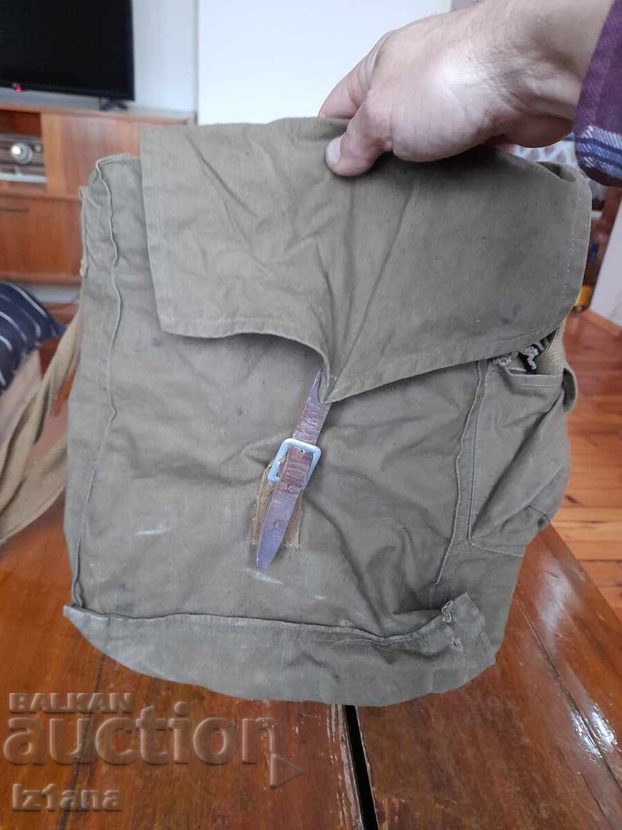 Παλιά τσάντα μάσκας αερίου με τιμή 11.00 BGN | € 5.62 Παλιά τσάντα μάσκας αερίου με τιμή 11.00 BGN | € 5.62