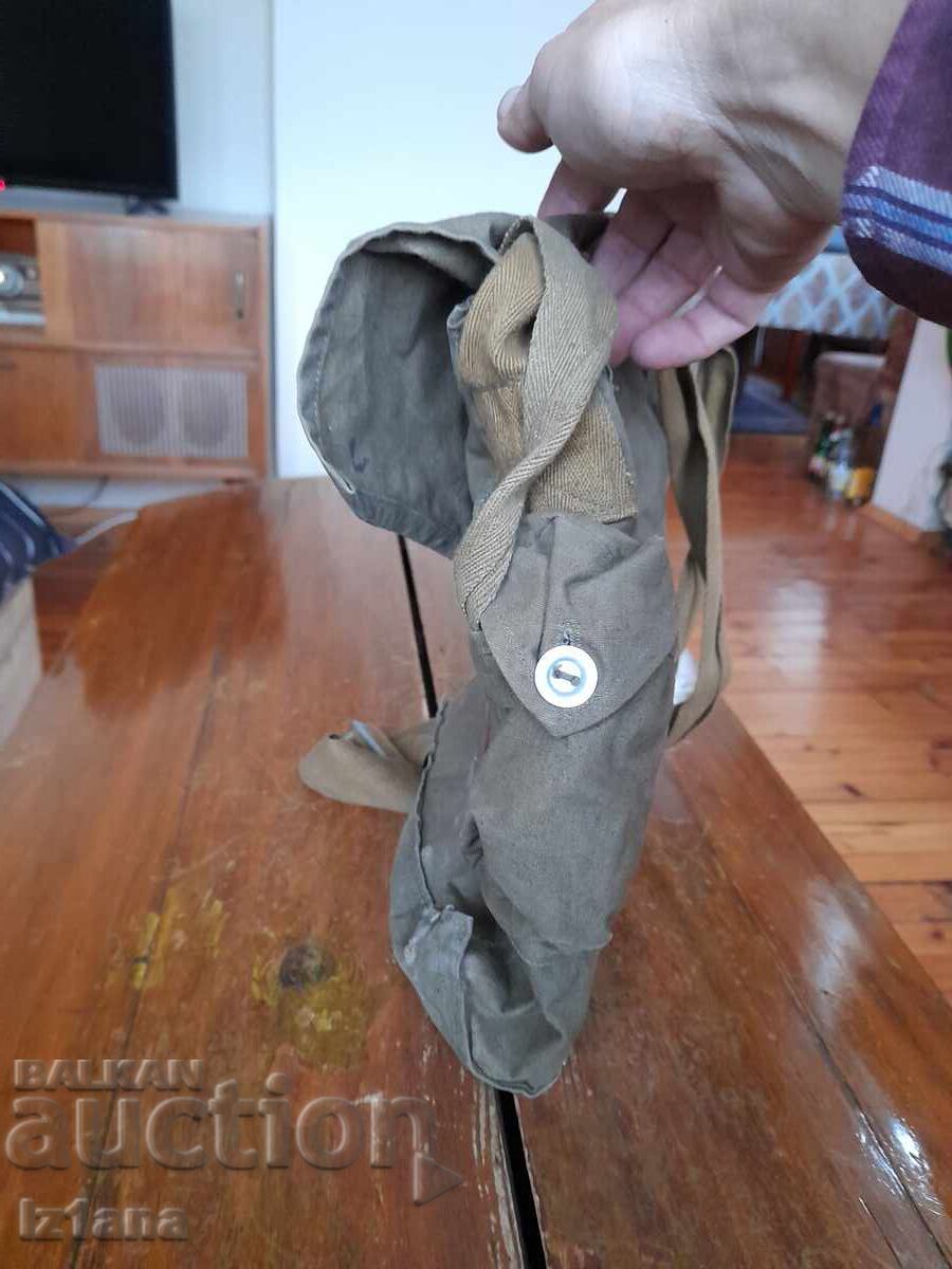 Δημοπρασία Παλιά τσάντα μάσκας αερίου Δημοπρασία Παλιά τσάντα μάσκας αερίου