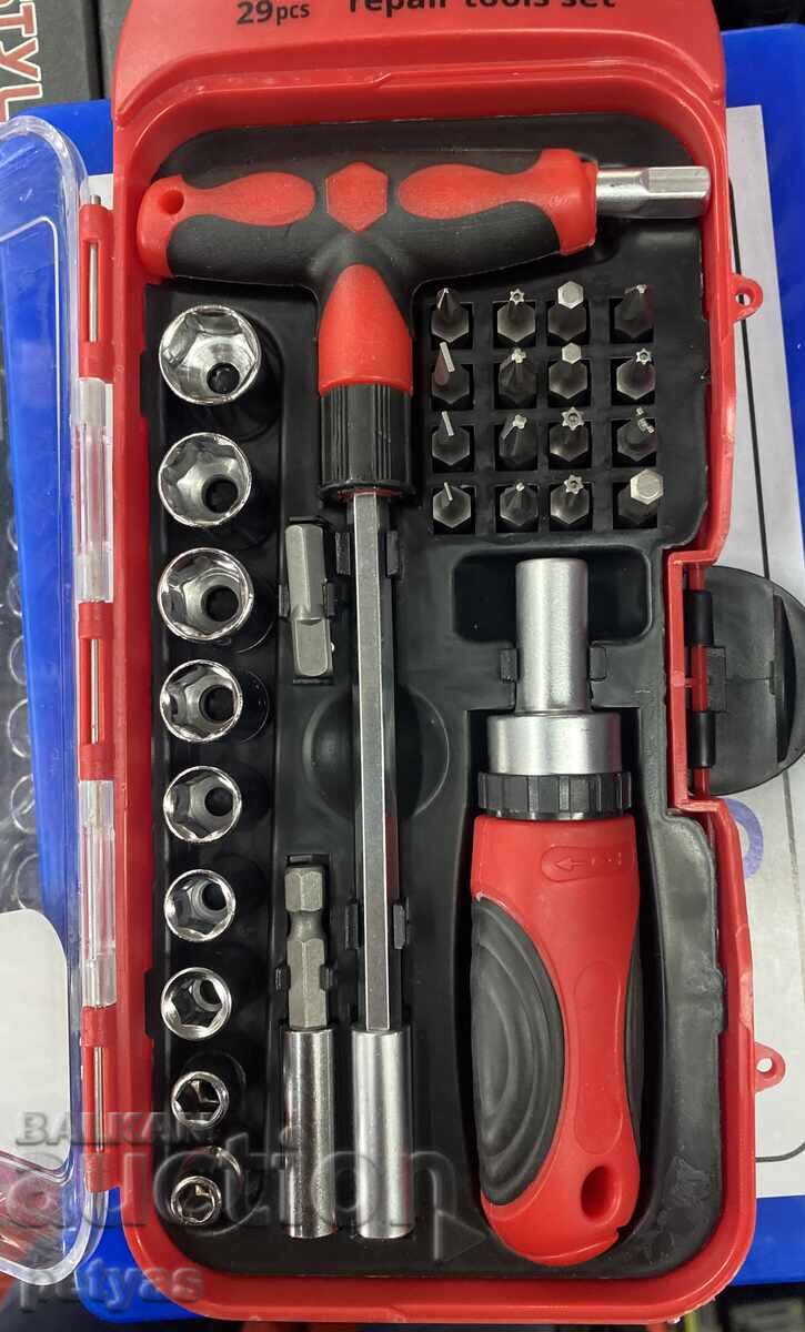 Tool set of screwdrivers, bits, tips 29 pieces Tool set of screwdrivers, bits, tips 29 pieces