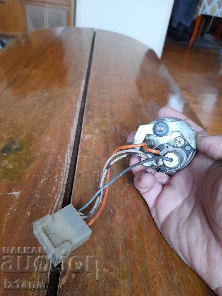 Delivery of Old oil pressure gauge Lada, VAZ Delivery of Old oil pressure gauge Lada, VAZ