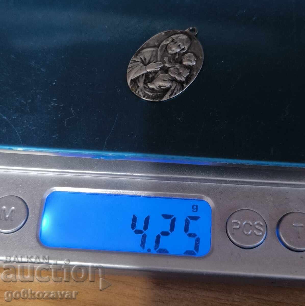 Delivery of Old amulet pendant, Virgin Mary and the baby, Silver 0.950