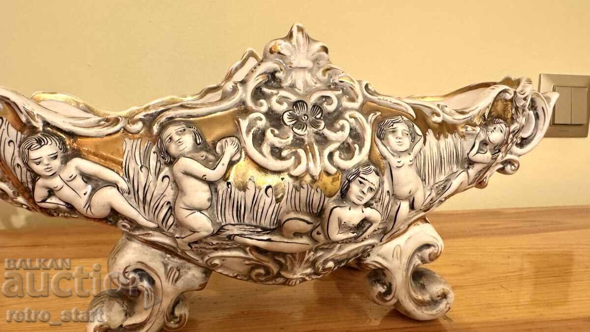 Fruitiera Capodimonte with price 300.00 BGN | € 153.39 Fruitiera Capodimonte with price 300.00 BGN | € 153.39