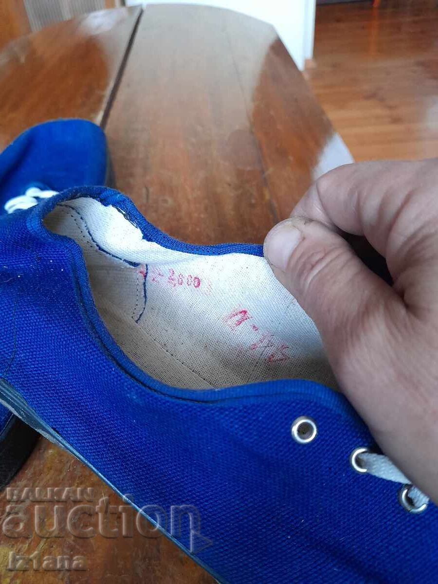 Auction Old rubber boots, canvas boots PIRIN Auction Old rubber boots, canvas boots PIRIN