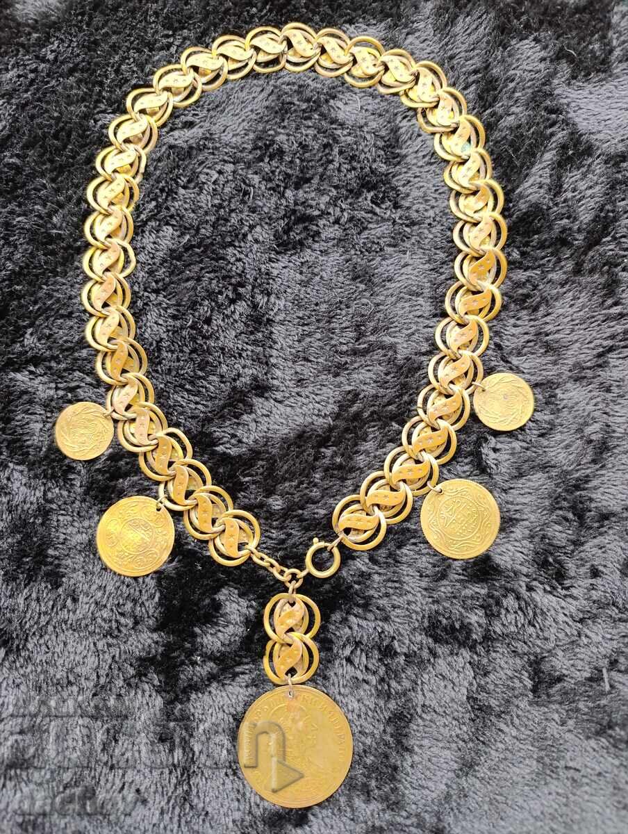 Позлатен кордон с пендари фолклорно колие накит носия 1905г с цена 210.00 лв. | € 107.37 Позлатен кордон с пендари фолклорно колие накит носия 1905г с цена 210.00 лв. | € 107.37