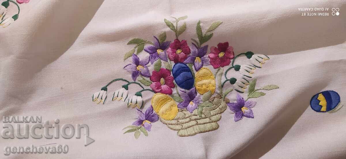 Frumoasă față de masă brodată nouă - 7 Frumoasă față de masă brodată nouă - 7