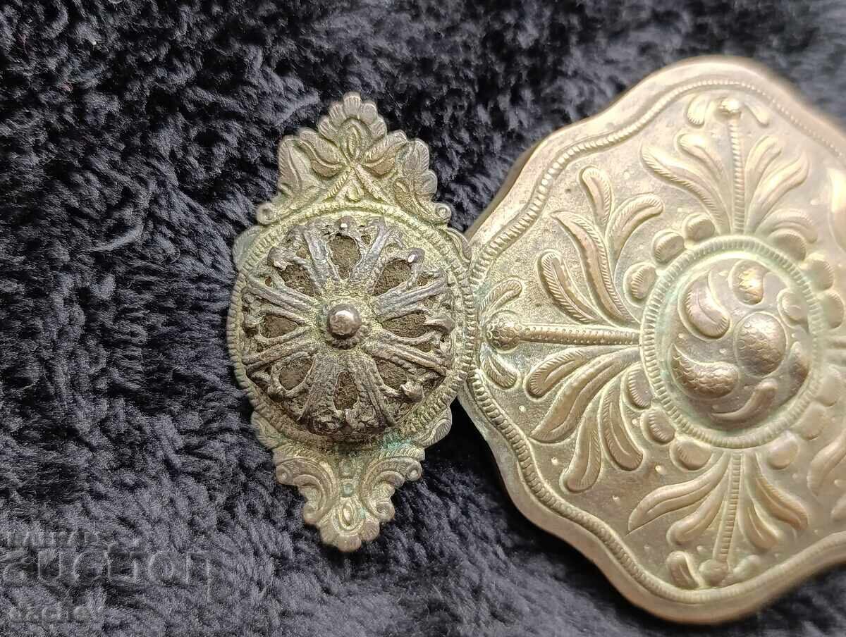 Delivery of Renaissance Silver Half Buckle Belt Costume 19th Century Delivery of Renaissance Silver Half Buckle Belt Costume 19th Century