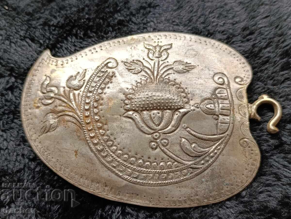 Auction Renaissance Silver Half Buckle Belt Costume 19th Century Auction Renaissance Silver Half Buckle Belt Costume 19th Century