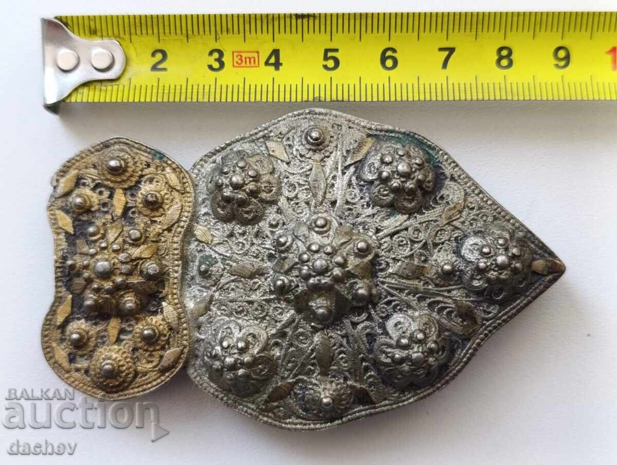 Costum renascentist cu centură cu jumătate de cataramă din argint secolul al XIX-lea - 5 Costum renascentist cu centură cu jumătate de cataramă din argint secolul al XIX-lea - 5