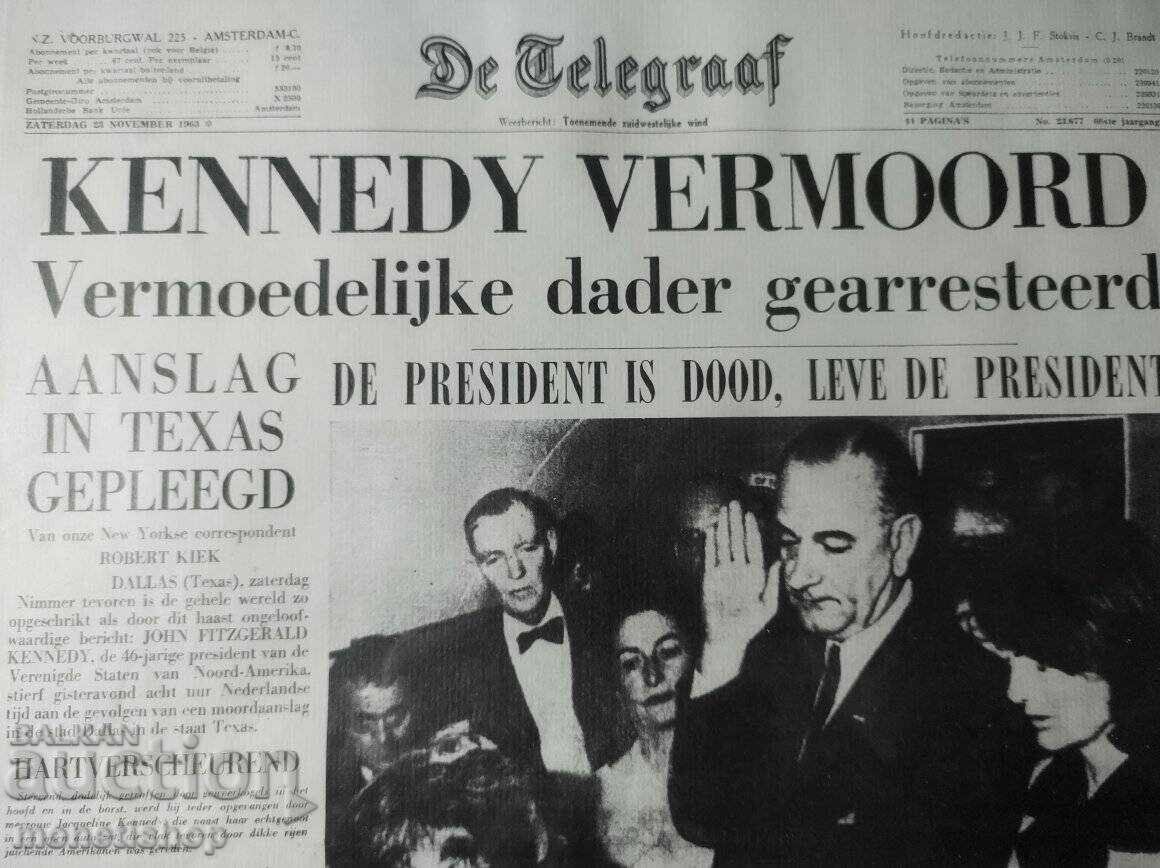 Afiș cu o copie a unui articol De Telegraaf despre moartea lui Kennedy - 6 Afiș cu o copie a unui articol De Telegraaf despre moartea lui Kennedy - 6