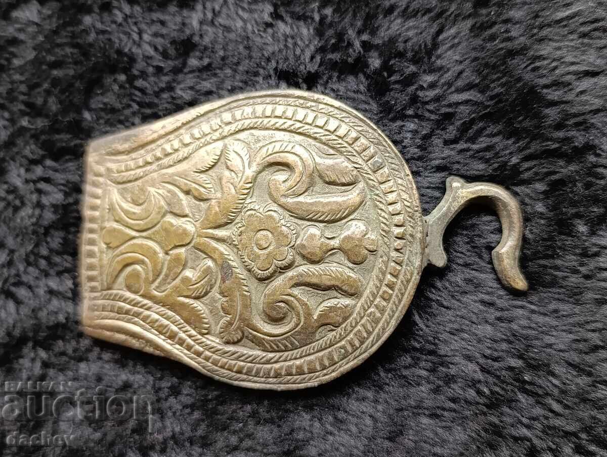 Auction Renaissance Silver Half Buckle Belt Costume 19th Century Auction Renaissance Silver Half Buckle Belt Costume 19th Century