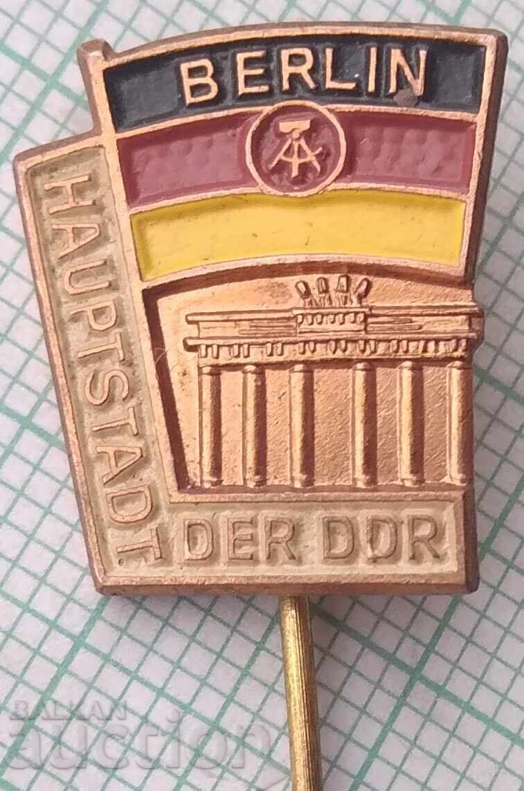 18425 Badge - Berlin GDR Germany DDR