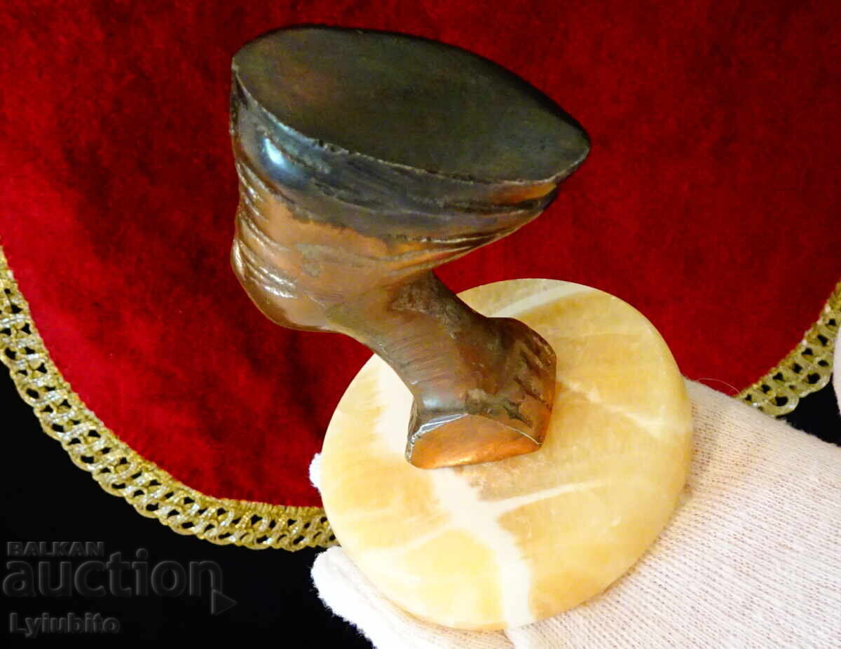 Nefertiti Medna Statuette, Onyx, Paperweight - 7 Nefertiti Medna Statuette, Onyx, Paperweight - 7