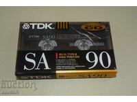 Запечатана касетка TDK SA 90