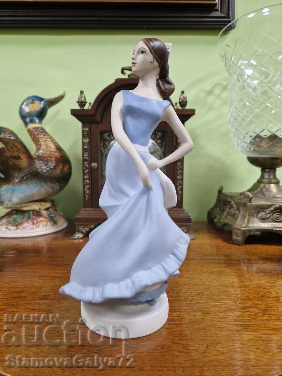 Beautiful antique porcelain figure Royal Dux Beautiful antique porcelain figure Royal Dux