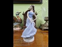 Beautiful antique porcelain figure Royal Dux