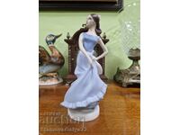 Beautiful antique porcelain figure Royal Dux