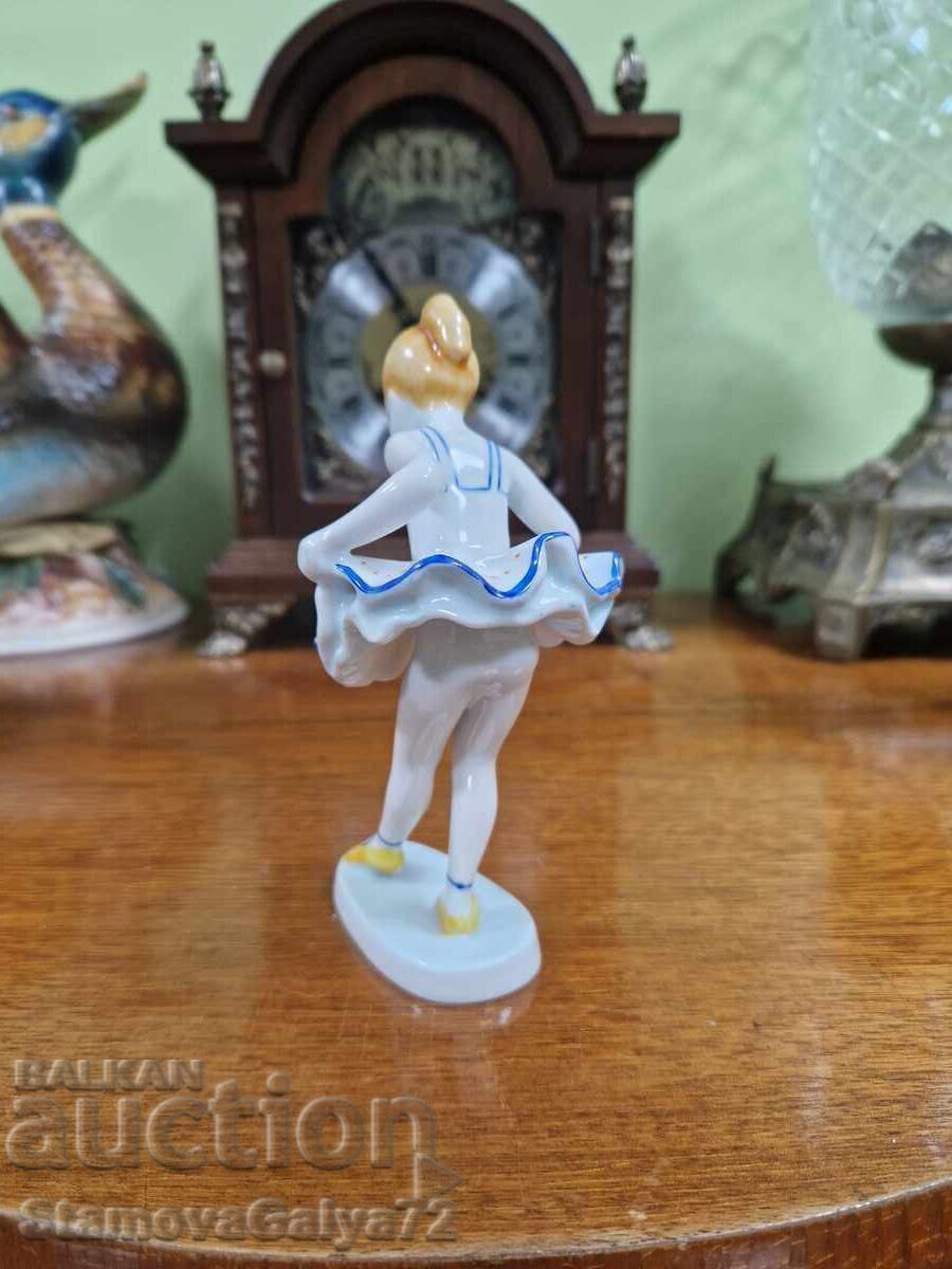 Superb rare Hungarian Hollohaza figure - 5 Superb rare Hungarian Hollohaza figure - 5