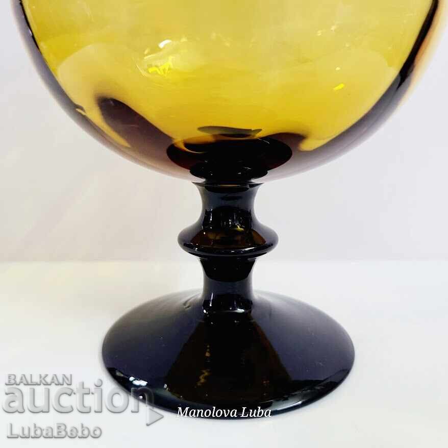 Licitație Vază/pocal de chihlimbar Empoli Art Glass Italia. Licitație Vază/pocal de chihlimbar Empoli Art Glass Italia.